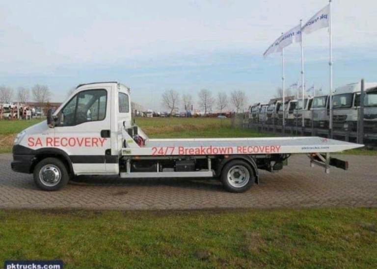 CHEAP CAR BREAKDOWN RECOVERY UXBRIDGE.TOWING VEHICLE RECOVERY M25 M1 M40 M4 MOTORWAY CAR RECOVERY.