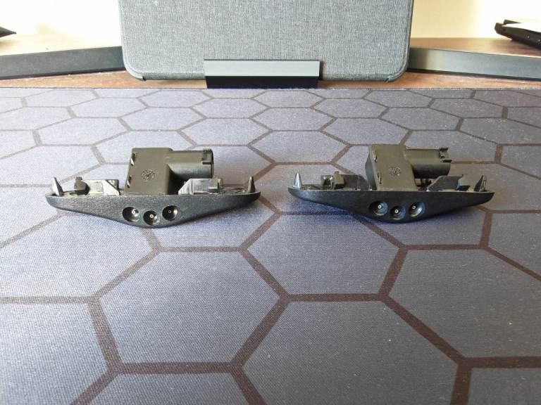 Used Audi S3 Windscreen Windshield Washer Washing Jet Nozzle Sprayer Pair 8V5955988E