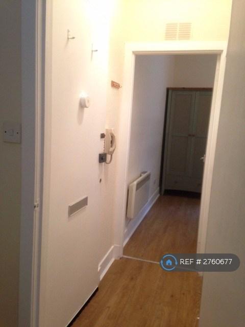 1 bedroom flat in Whtehall Place, Aberdeen, AB25 (1 bed) (#2760677)