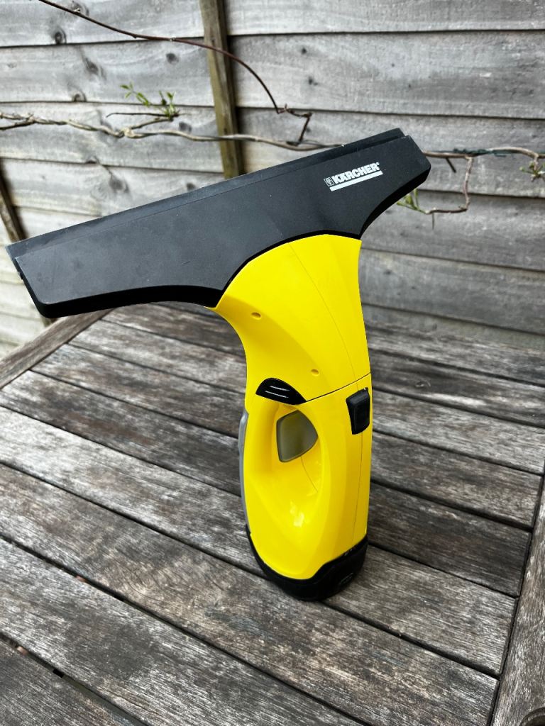 Karcher window vac for repair or spares 