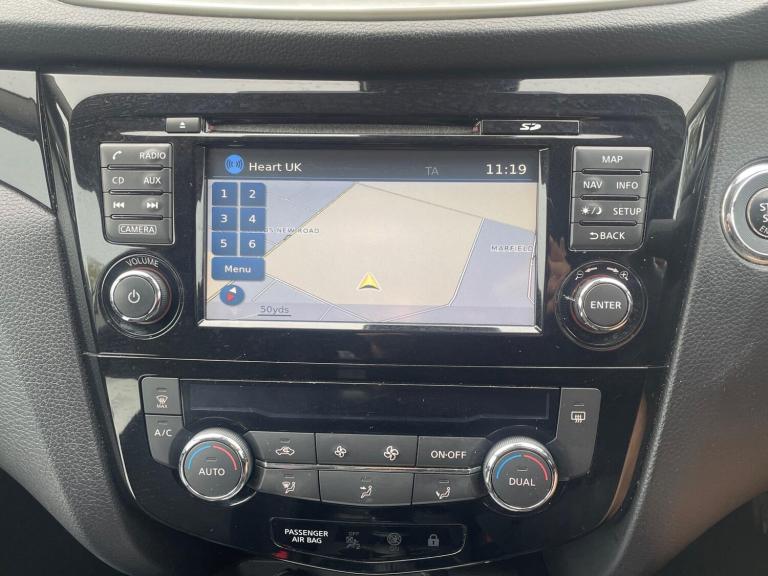 2014 Nissan Qashqai 1.2 DiG-T Acenta Premium 5dr HATCHBACK PETROL Manual