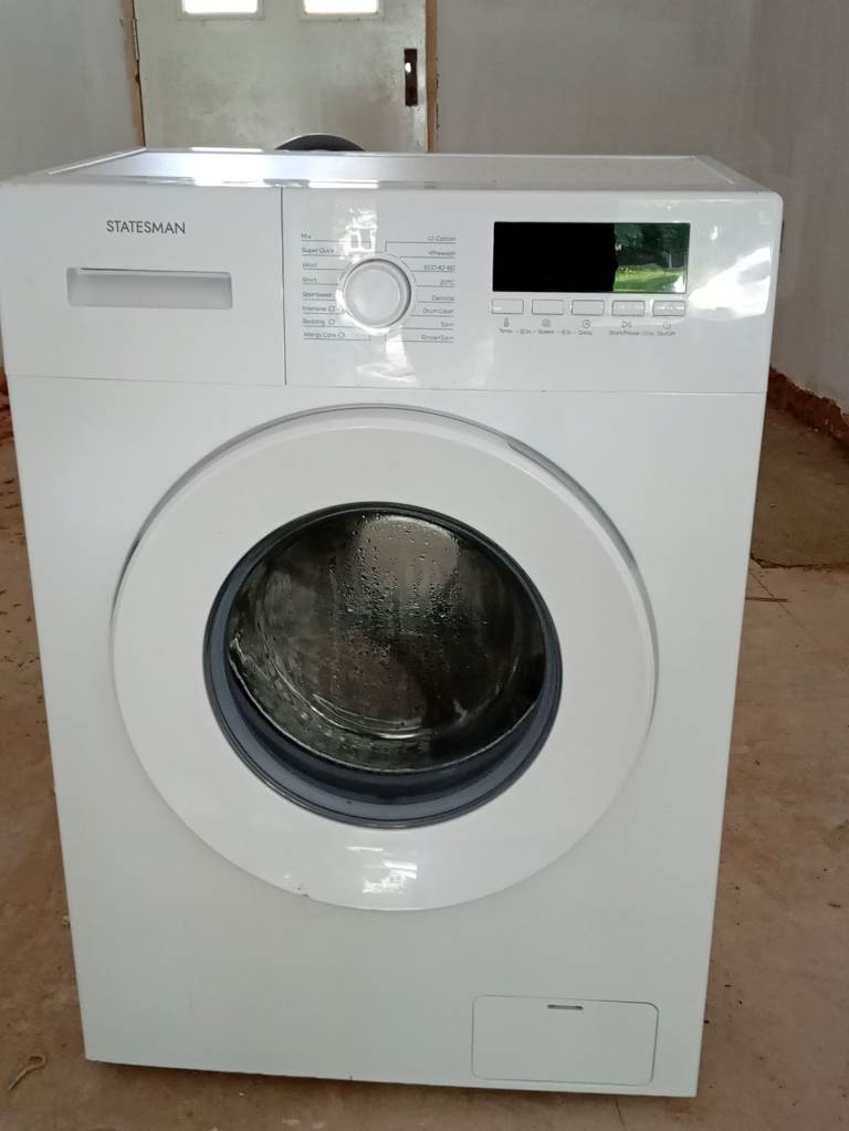 BRAND NEW washing machine 