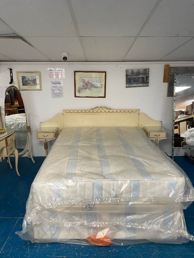 Vintage Cream/Gold Double Headboard with 2 Bedside Cabinets TCL Reuse 101236