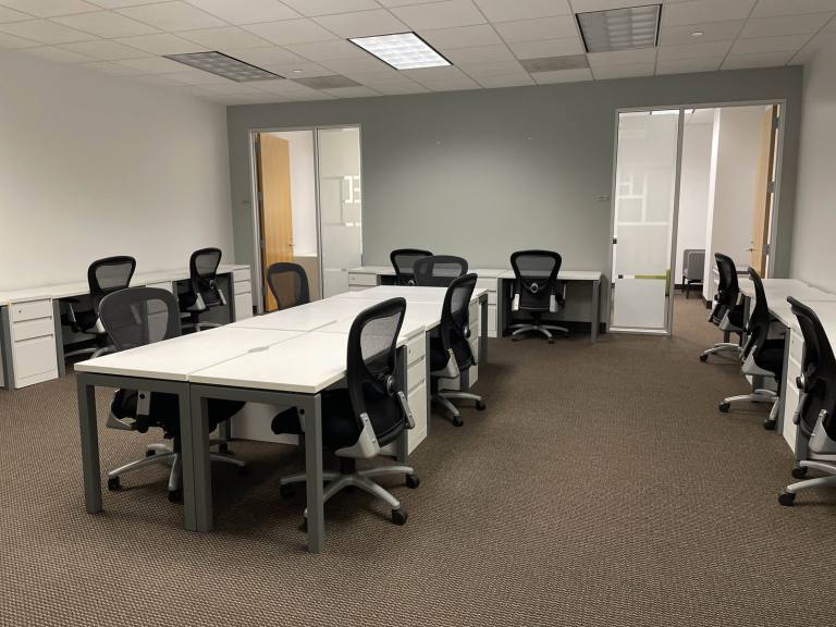 Lincoln - LN6 7YT \ Large Office for Rent Configured for Your Team