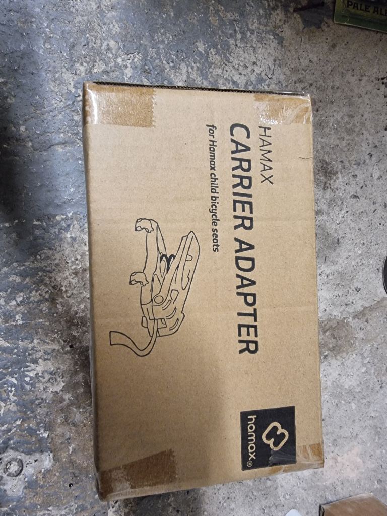 Carrier adapter for hamax child rear seat