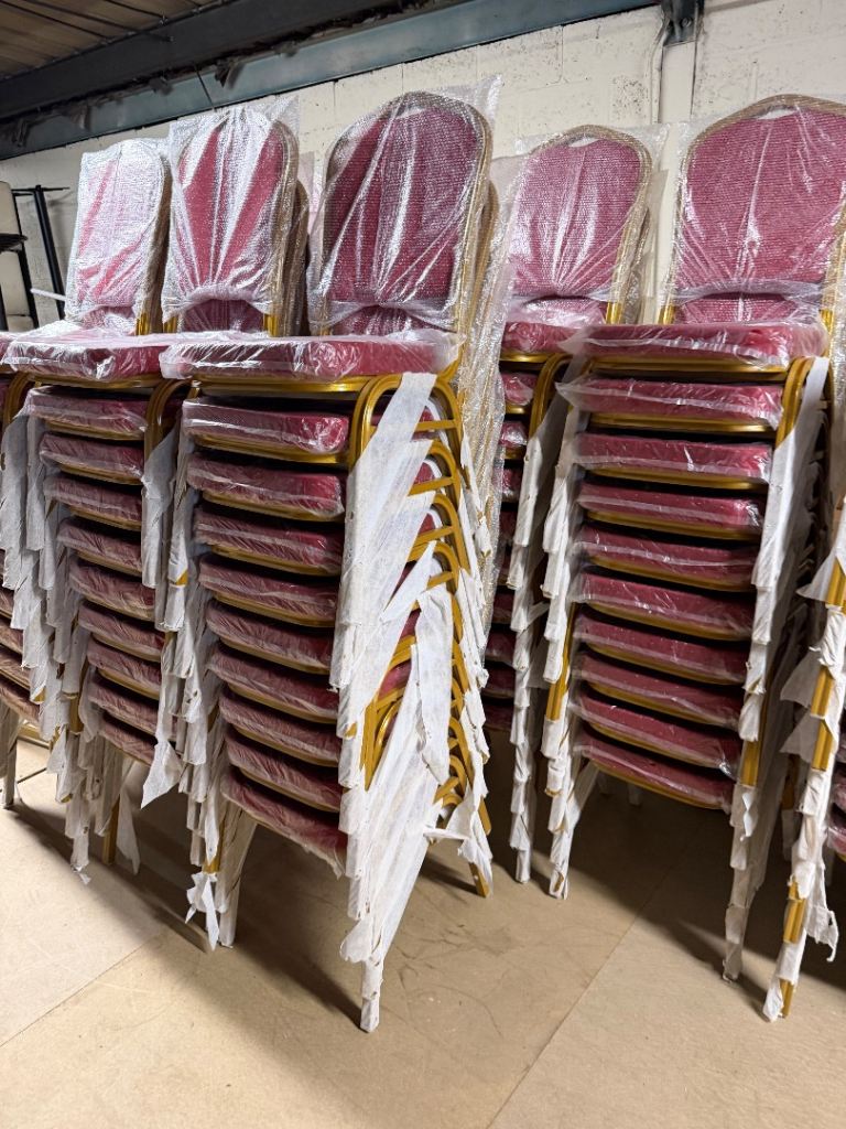 Stackable banqueting chairs