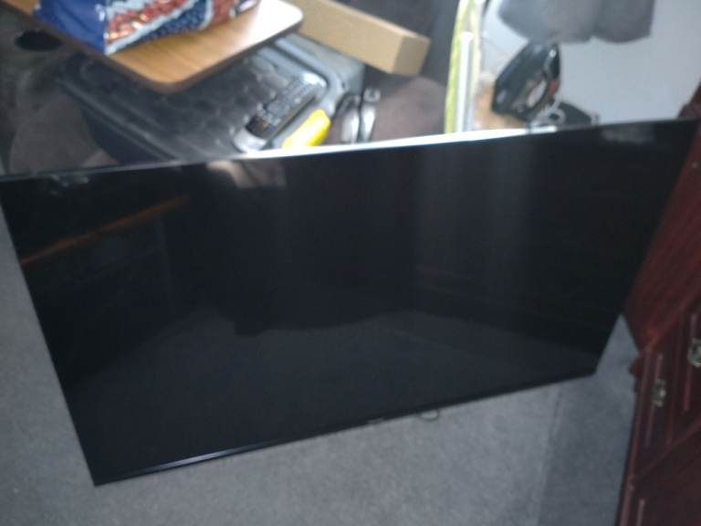 55 inch Toshiba LCD flat screen tv - damaged tv for spares - £10