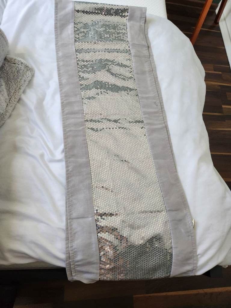 Silver Sequin table Runner 