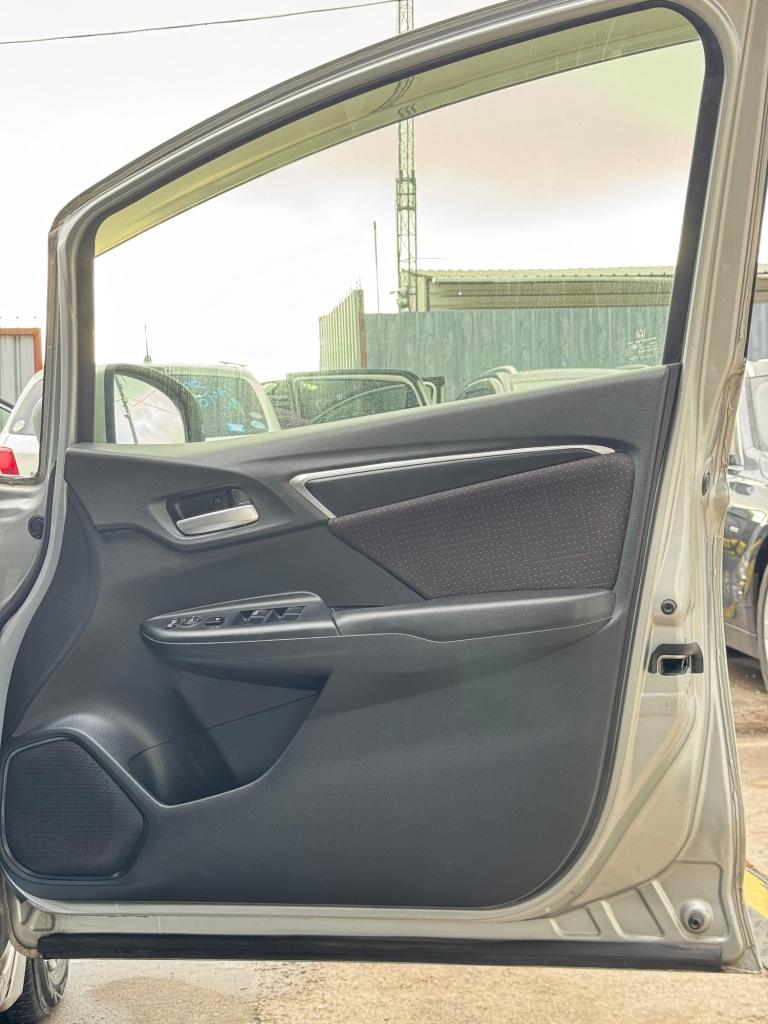 2025 Honda Fit JAZZ 1.5 HYBRID AUTO Hatchback PETROL Automatic