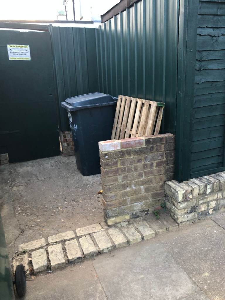 Used Wooden Pallet – Good Condition