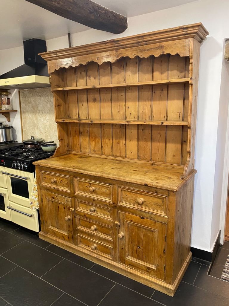 Solid Pine Dresser with Shelves and Drawers – Good Condition