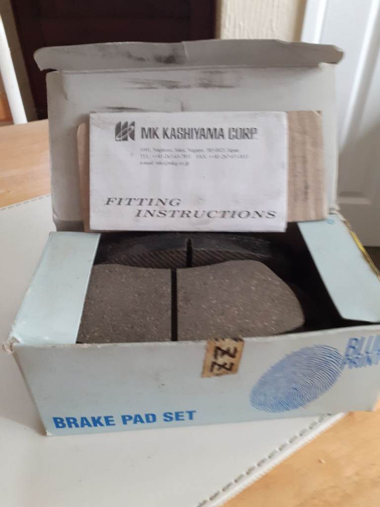 Subaru impreza front brake pads 