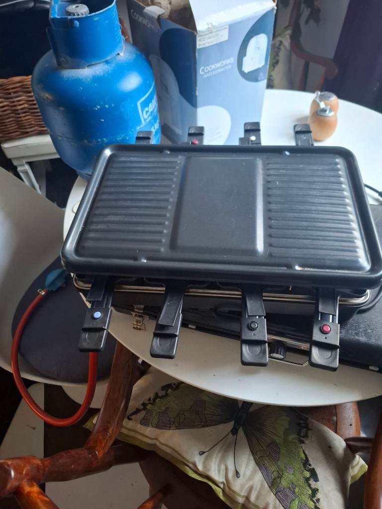 Swedish Grill with 8 Pans cooker – Like new