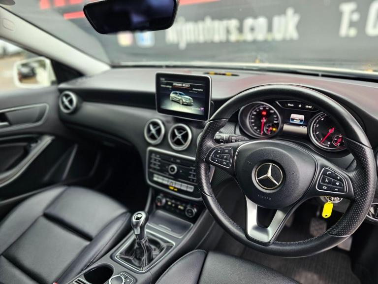 2016 Mercedes-Benz A-Class 1.6 A180 Sport Euro 6 (s/s) 5dr HATCHBACK Petrol Manual