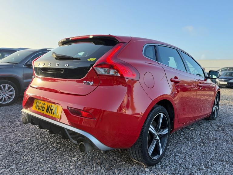 2016 Volvo V40 T2 [122] R DESIGN 5dr Geartronic HATCHBACK Petrol Automatic