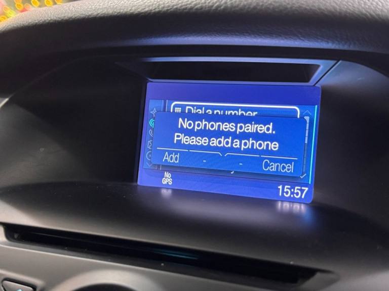 2014 Ford Focus 1.6 TDCi 115 Zetec Navigator 5dr HATCHBACK DIESEL Manual