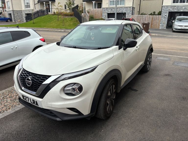 Nissan, JUKE, Hatchback, 2021, Semi-Auto, 999 (cc), 5 doors white