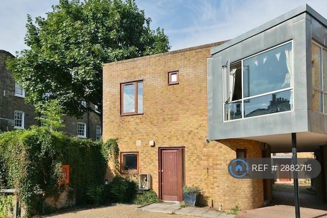 1 bedroom house in Queens Bridge Road, London, E8 (1 bed) (#2882715)