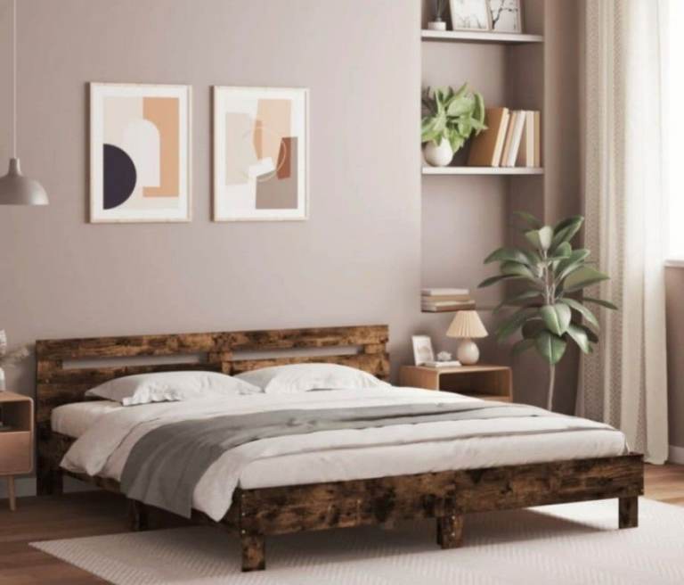 Berkfield Home brand new Bed Frame without Mattress Smoked Oak 180x200 cm Super King only collection