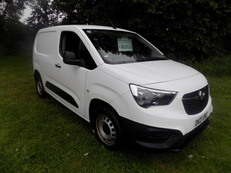 2021 Vauxhall Combo 2300 1.5 Turbo D 100ps H1 Dynamic Van PANEL VAN Diesel Manual