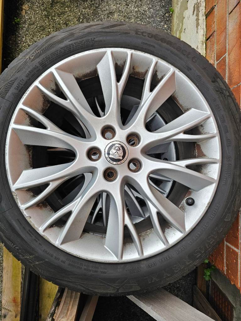 Alloy Wheels Jaguar XF Lyra 245/45  R18