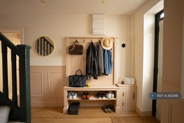 1 bedroom in Hobs Moat Road, Solihull, B92 (#2623191)