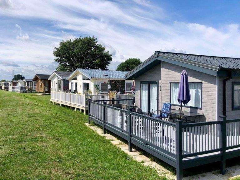 Luxury Lodges and static caravans for sale at Manor House Holiday park DN22 0NJ.