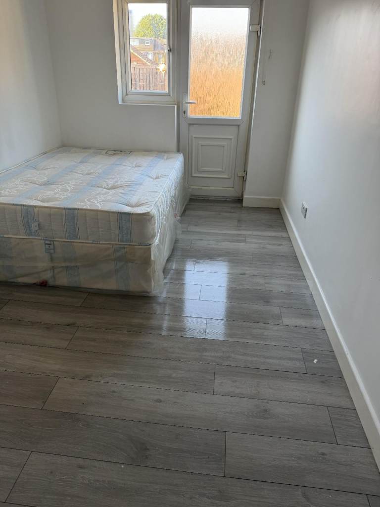 Studio Room - Guru Nanak Road, Southall UB2 DSS APPLICANT ACCEPTED 