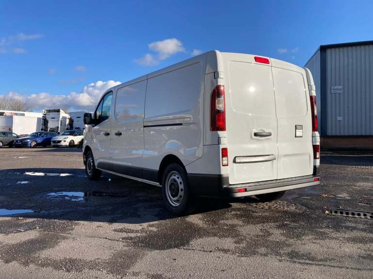 Renault Trucks E-Tech Trafic L2H1 100% Electric - SPECIAL PRE XMAS OFFER