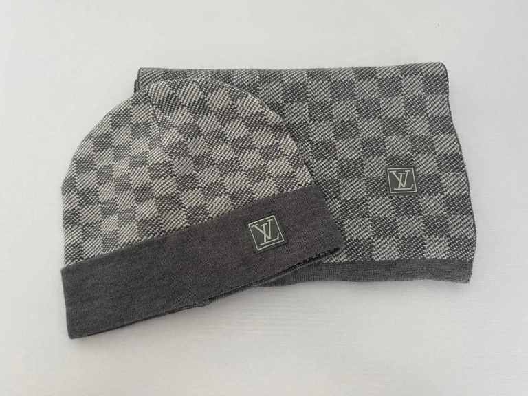Louis Vuitton Style Beanie Hat and Scarf Set – Grey Check
