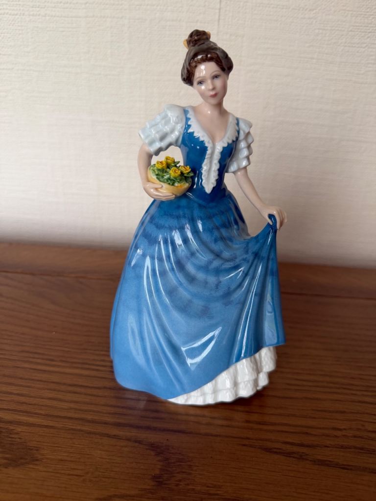 royal doulton figurines blue dress English Royal Doulton Figurine Woman Green Dress Holding Red Box Paula   Giamer Antiques and Collectibles
