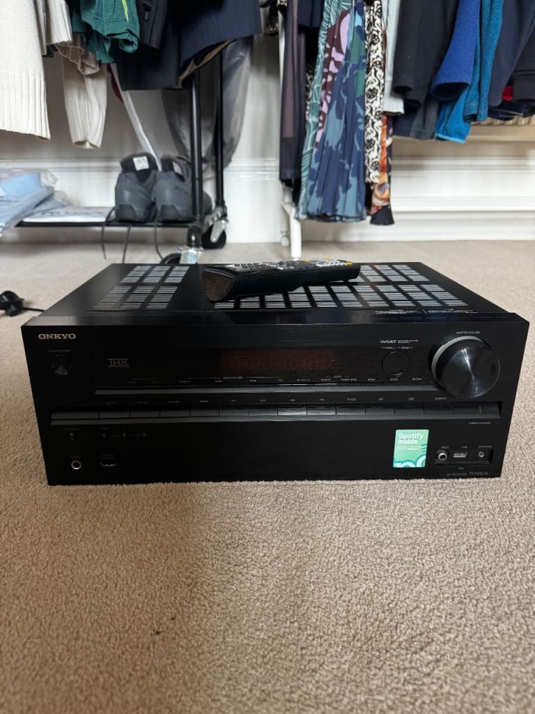 Onkyo surround sound amplifier AV receiver TX-NR616