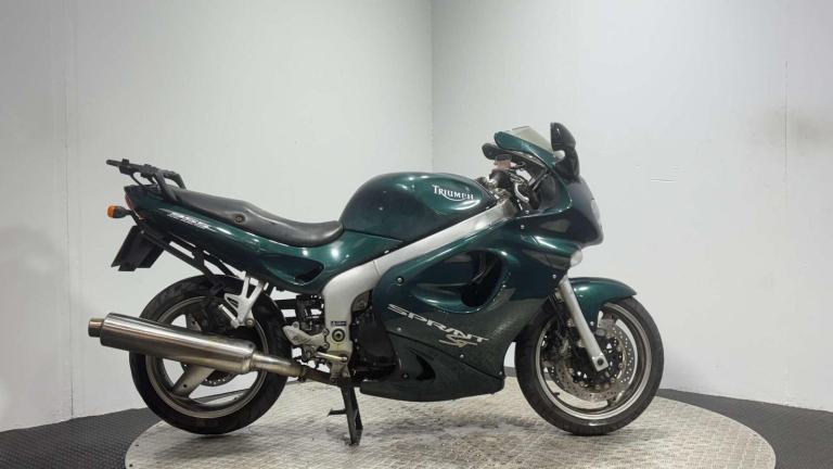 Triumph Sprint 955 ST 2001 26K RUNNING PROJECT BIKE SPARES OR REPAIR 955CC TOURE