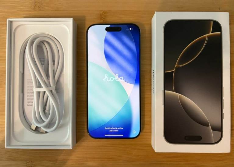 Apple iPhone 16 Pro - 128 GB - Natural Titanium