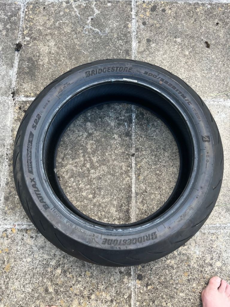 Motorcycle tyres 120s to 200s Michelin Bridgestone etc