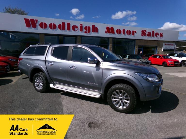 2017 Mitsubishi L200 2.4 DI-D DC Barbarian Pickup Double Cab 4dr Diesel Manual 4WD Euro 6 (178 p ...