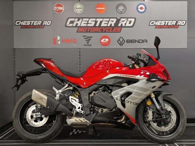 QJMotor SRK 800 RR