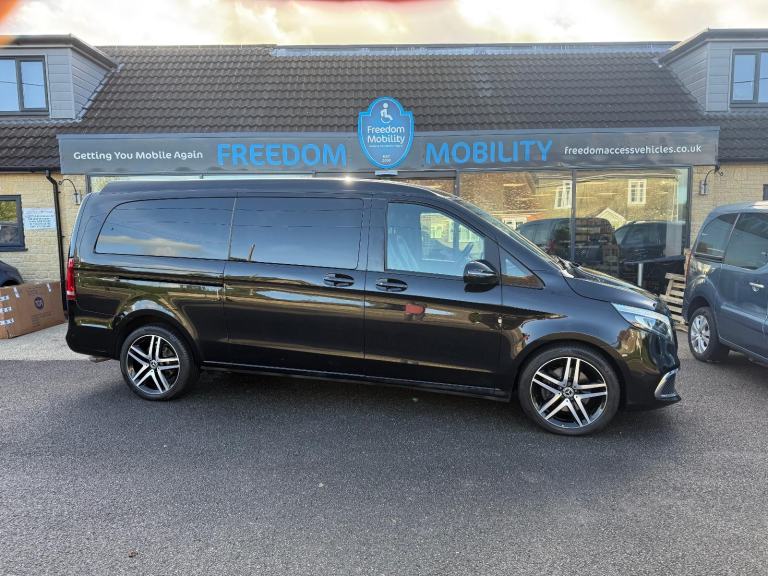 2020 Mercedes V220d (2.0L Diesel Automatic)- Wheelchair Accessible Vehicle / WAV