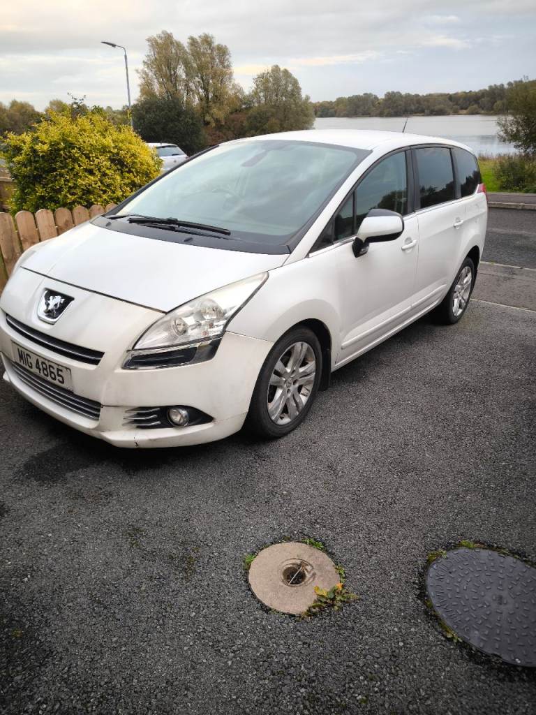Peugeot, 5008, MPV, 2014, Manual, 1560 (cc), 5 doors