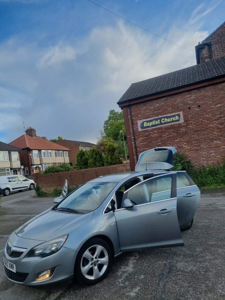 Vauxhall, ASTRA, Hatchback, 2010, Manual, 1598 (cc), 5 doors