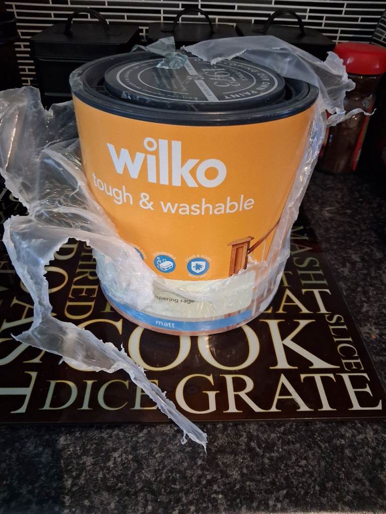 Emulsion paint for walls and ceilings