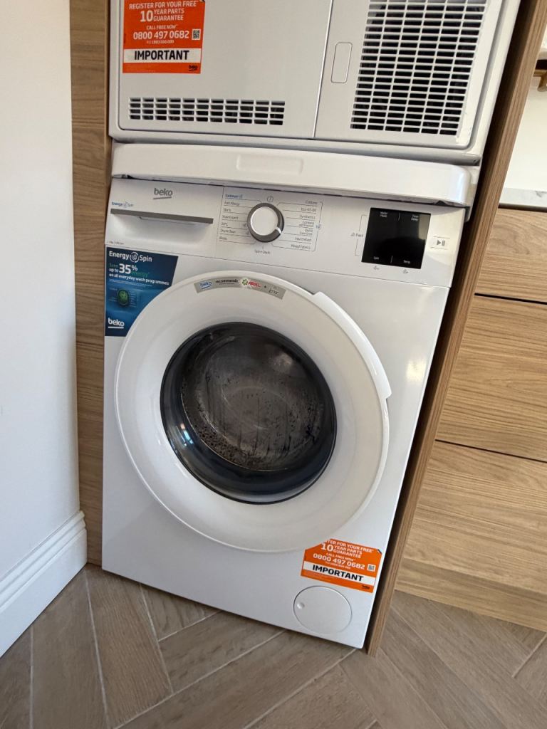 BEKO 8kg 1400 Spin Washing Machine