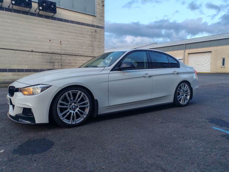 2014 BMW 318 D Sport 