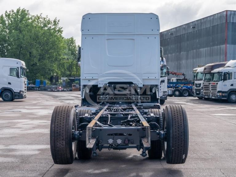 2025 DAF XG 530 6X2 26T CHASSIS CAB