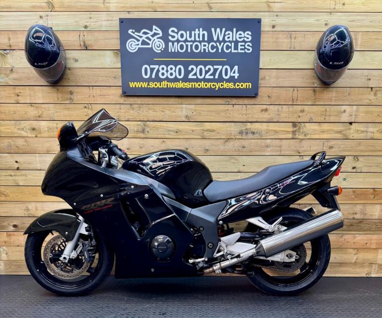 Honda CBR 1100XX Super Blackbird | P registration 1997 | only 21k miles  