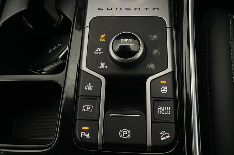  Kia Sorento 1.6 T Gdi 13.8kwh 4 Suv 5dr Petrol Plug In Hybrid Auto Awd Euro 6