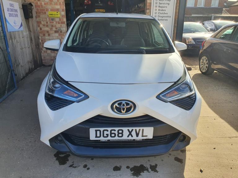 2018 Toyota AYGO X-PLAY VVT-I 998cc petrol