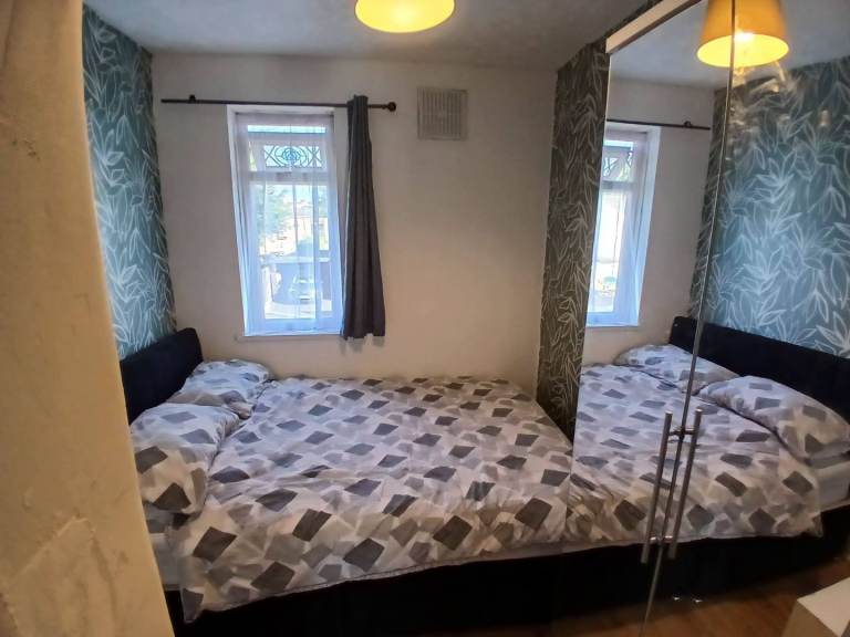 Furnished double room to let includes bills