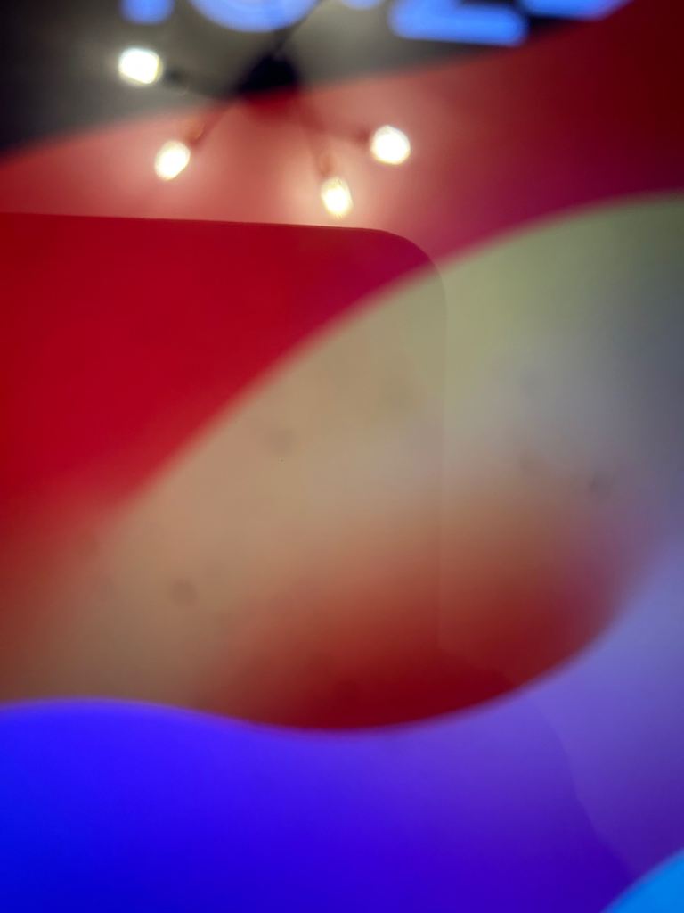 Apple iPhone xr boxed instructions white free case ear pod headphones 64gb phone 