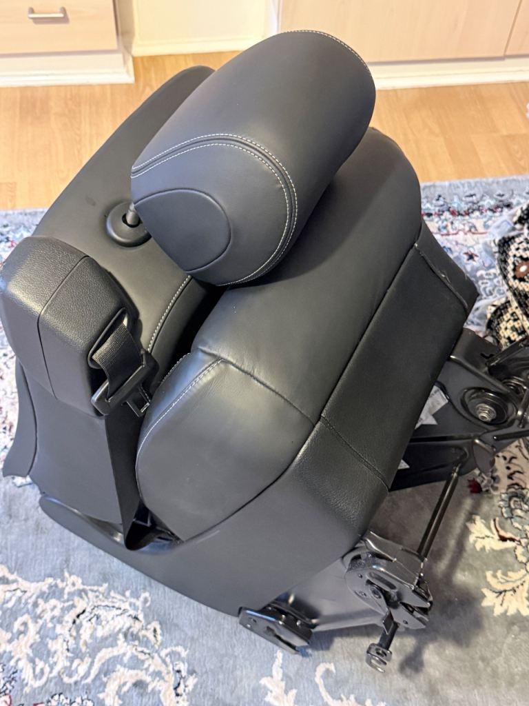 Mercedes Benz V class  EQV Vito rear recliner seat 